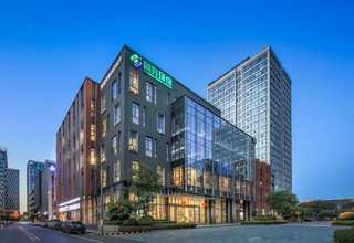 兰州附近彩妆培训学校哪个老师认真负责